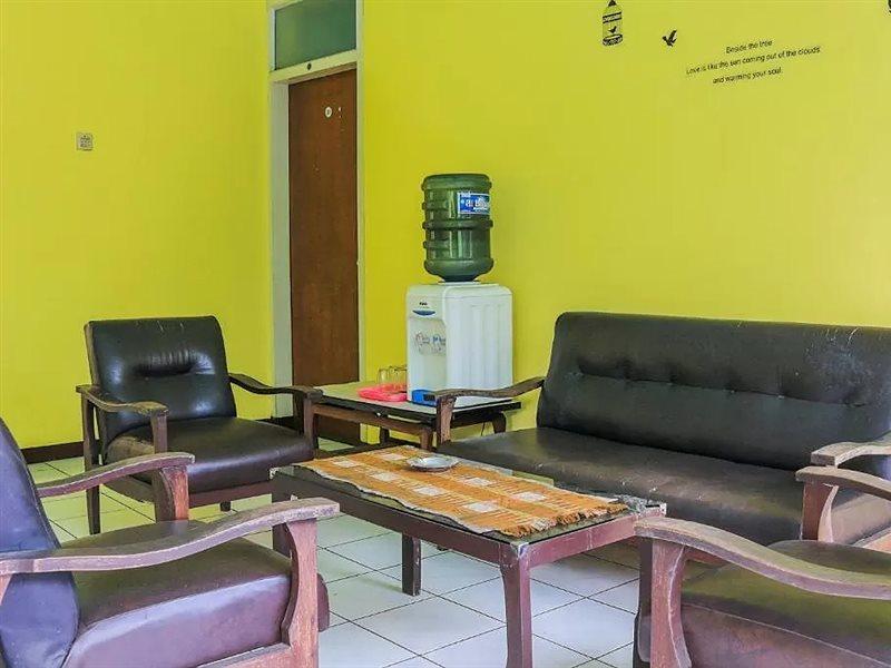 Ciamis Oyo Life 1708 Hotel Budi Famili 1 Syariah מראה חיצוני תמונה