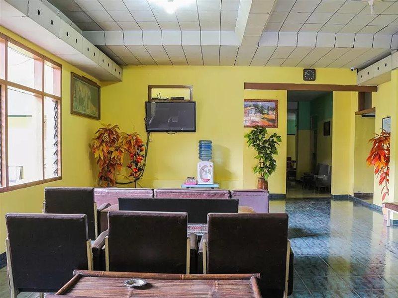 Ciamis Oyo Life 1708 Hotel Budi Famili 1 Syariah מראה חיצוני תמונה
