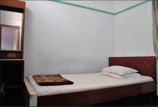 Ciamis Oyo Life 1708 Hotel Budi Famili 1 Syariah מראה חיצוני תמונה